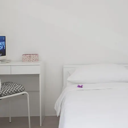 Guest house Guest House Lana 3*