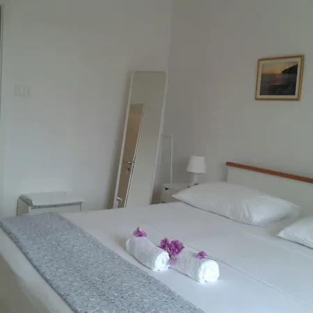 Guest House Lana 3* Split