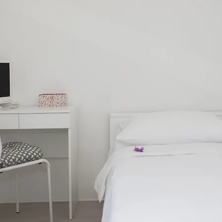 Gasthof Guest House Lana 3*