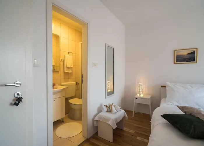 Lana Casa de hóspedes 3*